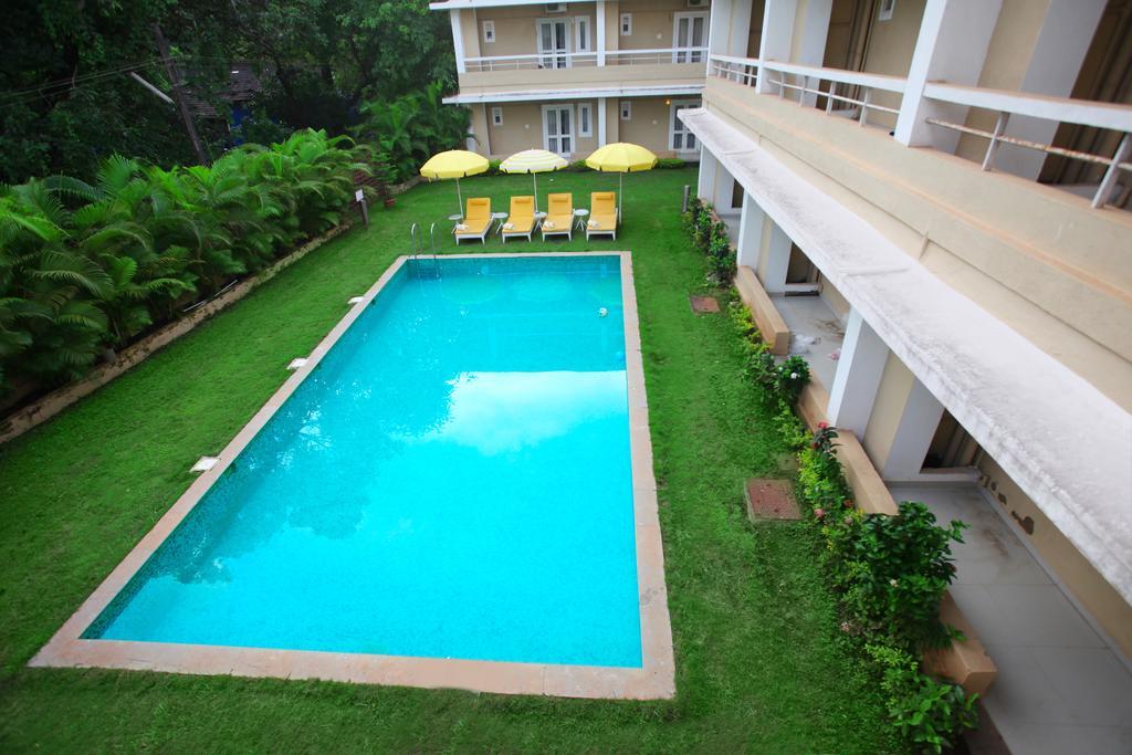 The Belmonte Suites By Ace Vagator Exterior photo