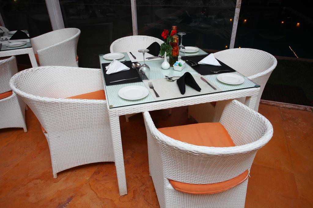 The Belmonte Suites By Ace Vagator Exterior photo