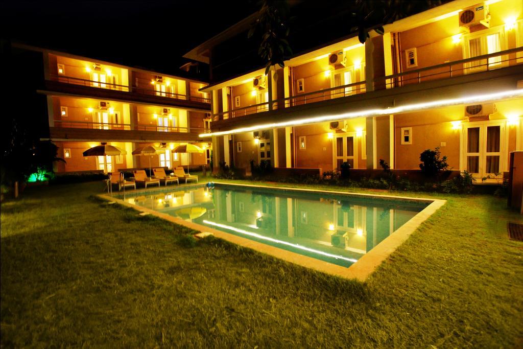 The Belmonte Suites By Ace Vagator Exterior photo